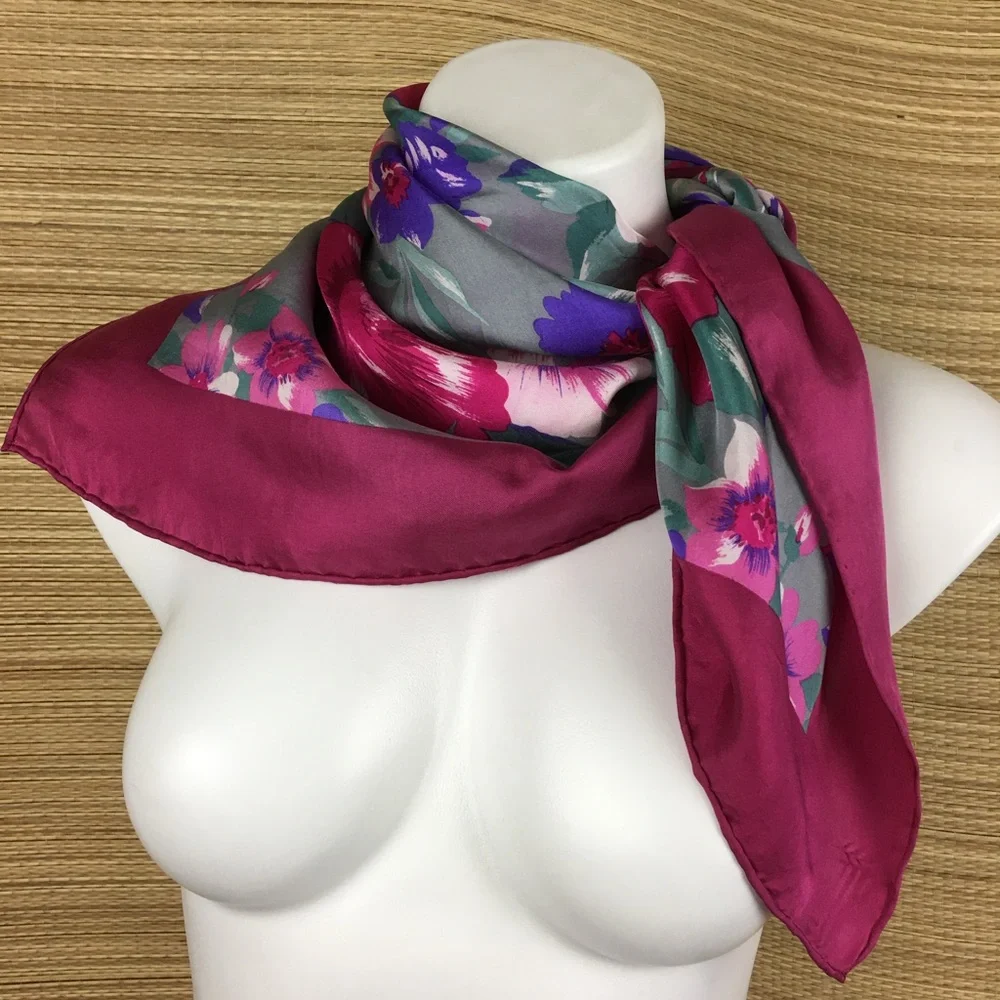 Vintage Bill Blass Womens Scarf Pink Floral 100% Silk Square 30” X 30”